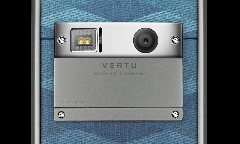 Vertu تطلق 3 إضافات إلى هواتف Aster بسعر "منخفض" يبدأ من 4,200 دولار